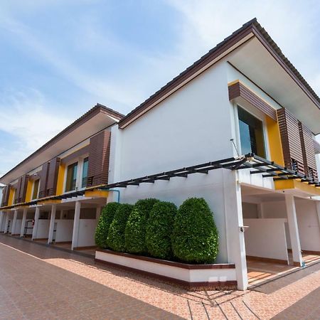 The Ring Hotel Hat Yai Bagian luar foto