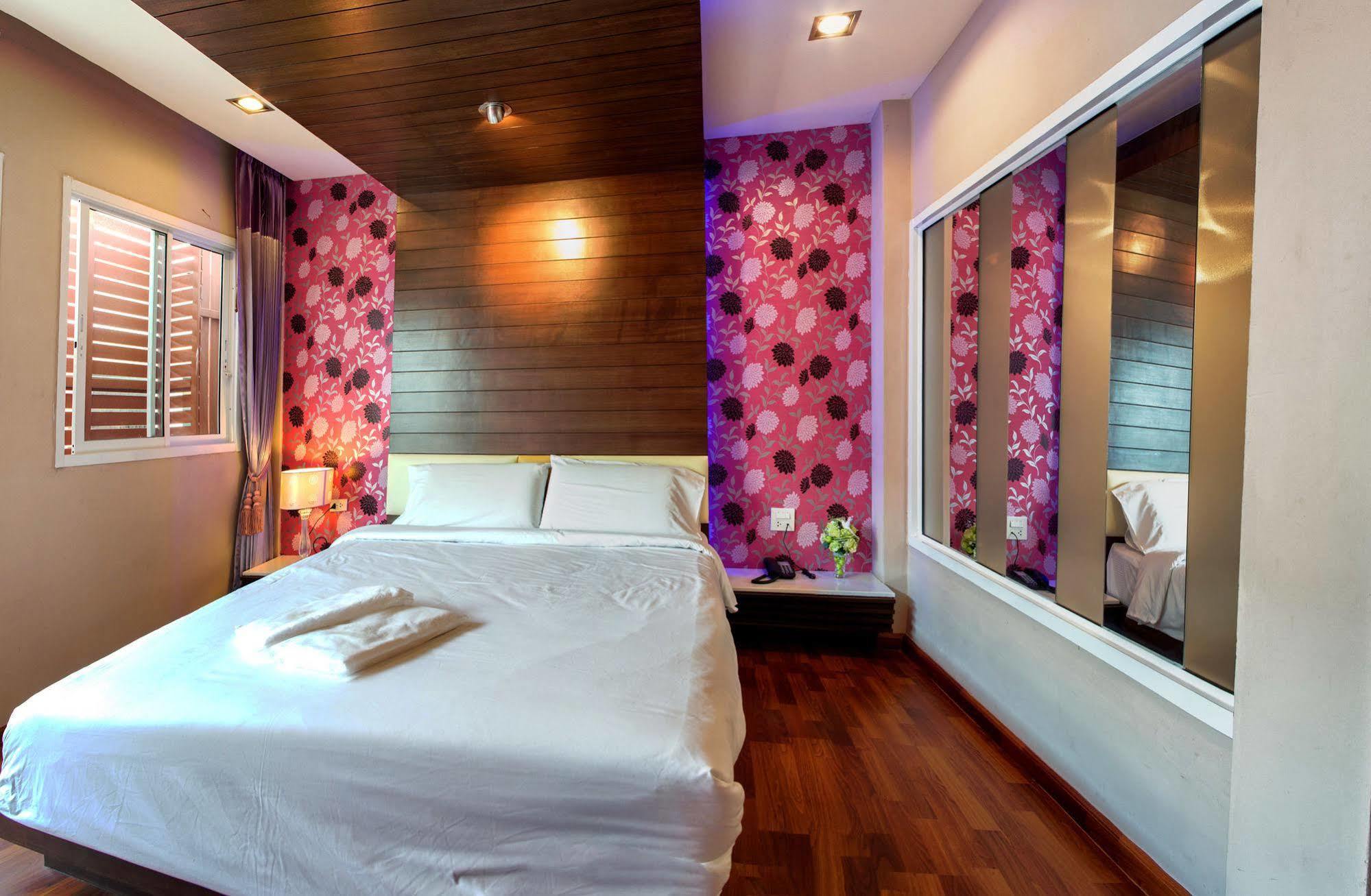 The Ring Hotel Hat Yai Bagian luar foto