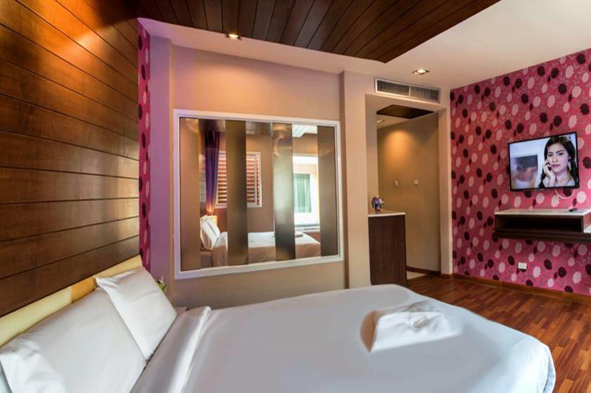 The Ring Hotel Hat Yai Bagian luar foto