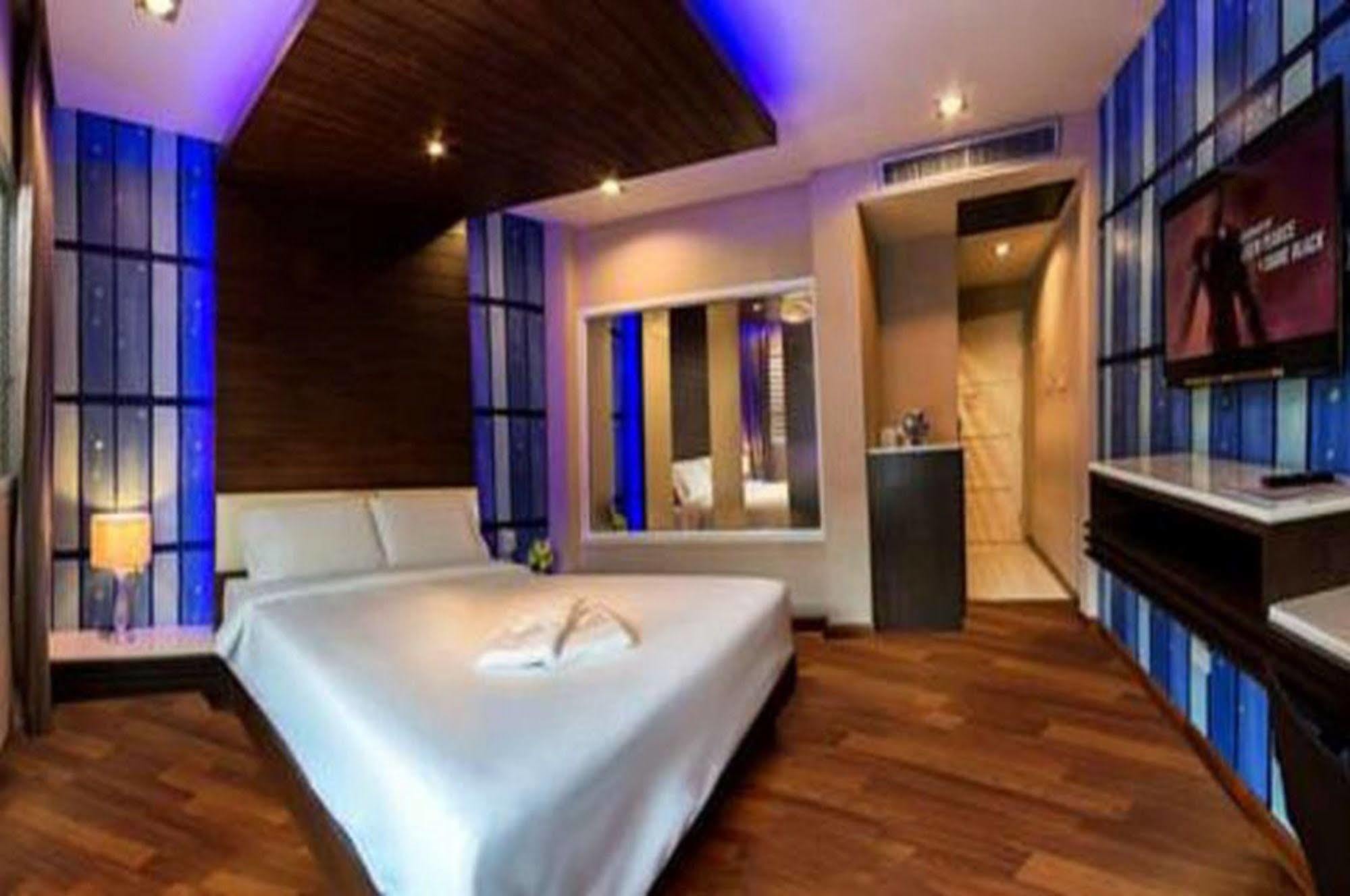 The Ring Hotel Hat Yai Bagian luar foto