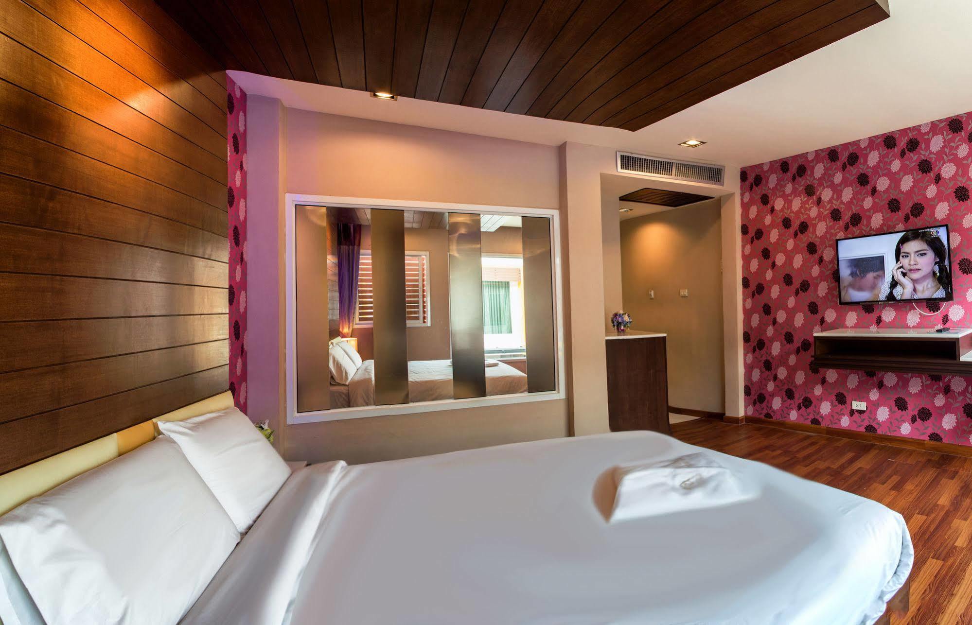 The Ring Hotel Hat Yai Bagian luar foto