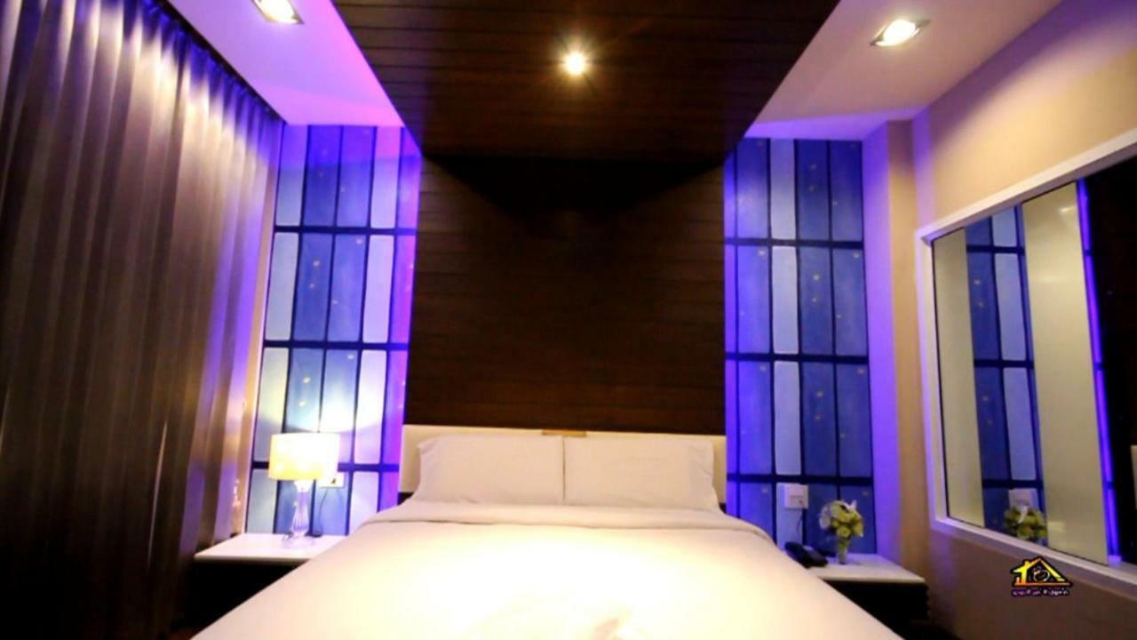 The Ring Hotel Hat Yai Bagian luar foto