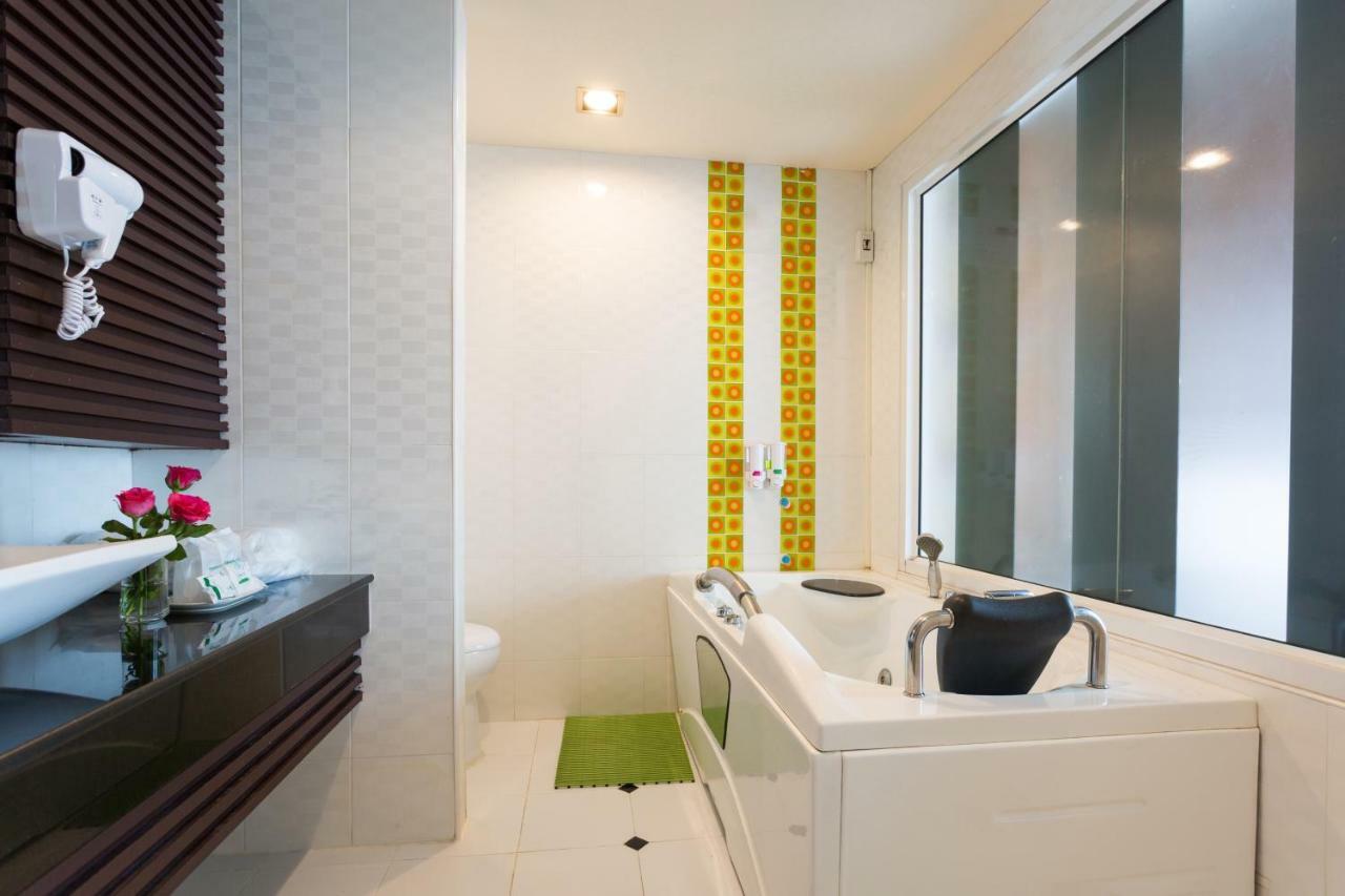 The Ring Hotel Hat Yai Bagian luar foto